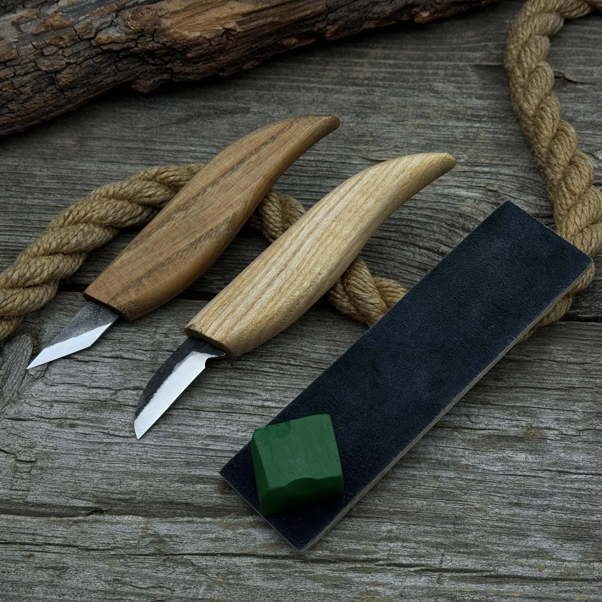 2-Piece Wood Carving Knife Set with Leather Strop - Image 2