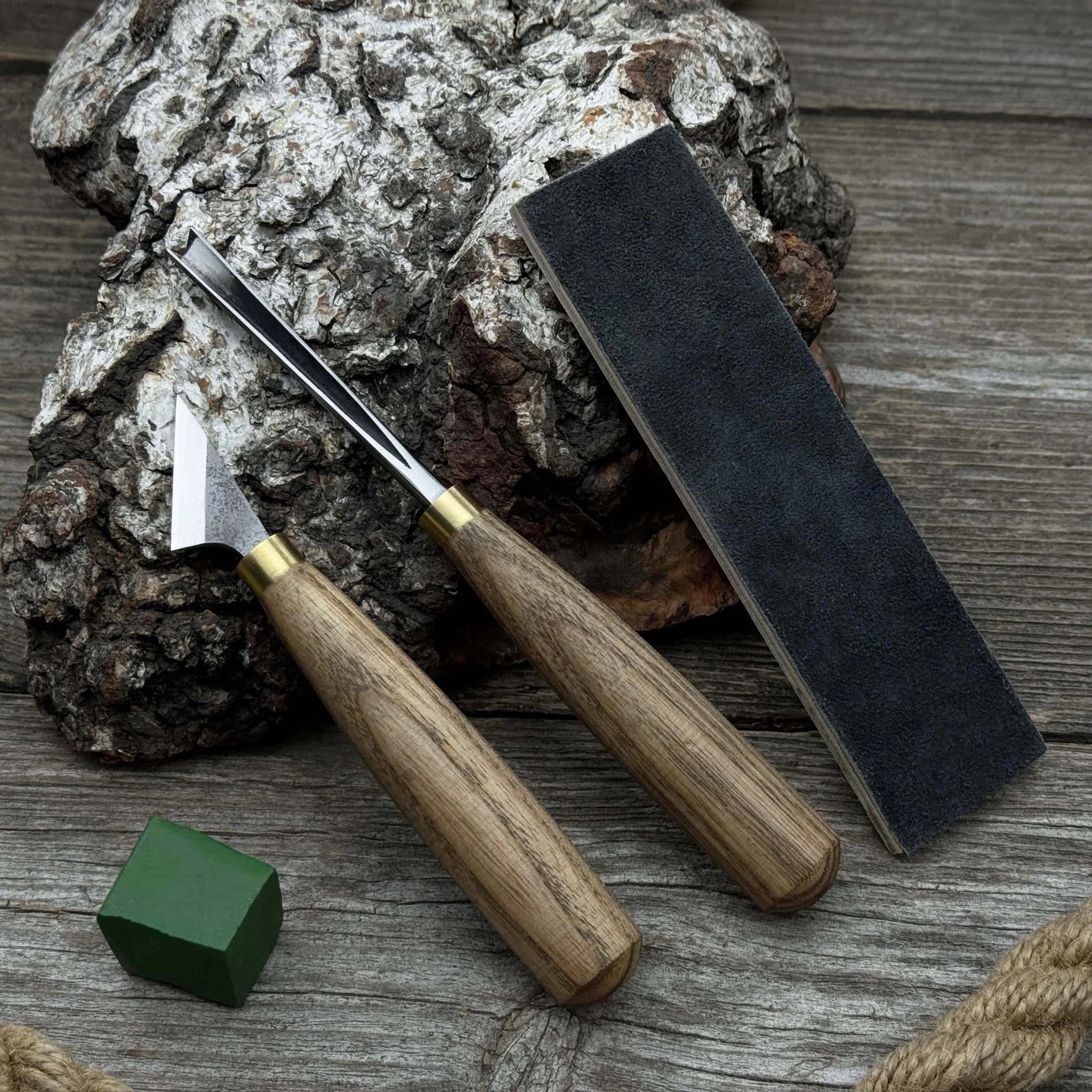3-Piece Wood Carving Tool Set with Leather Strop - Image 7