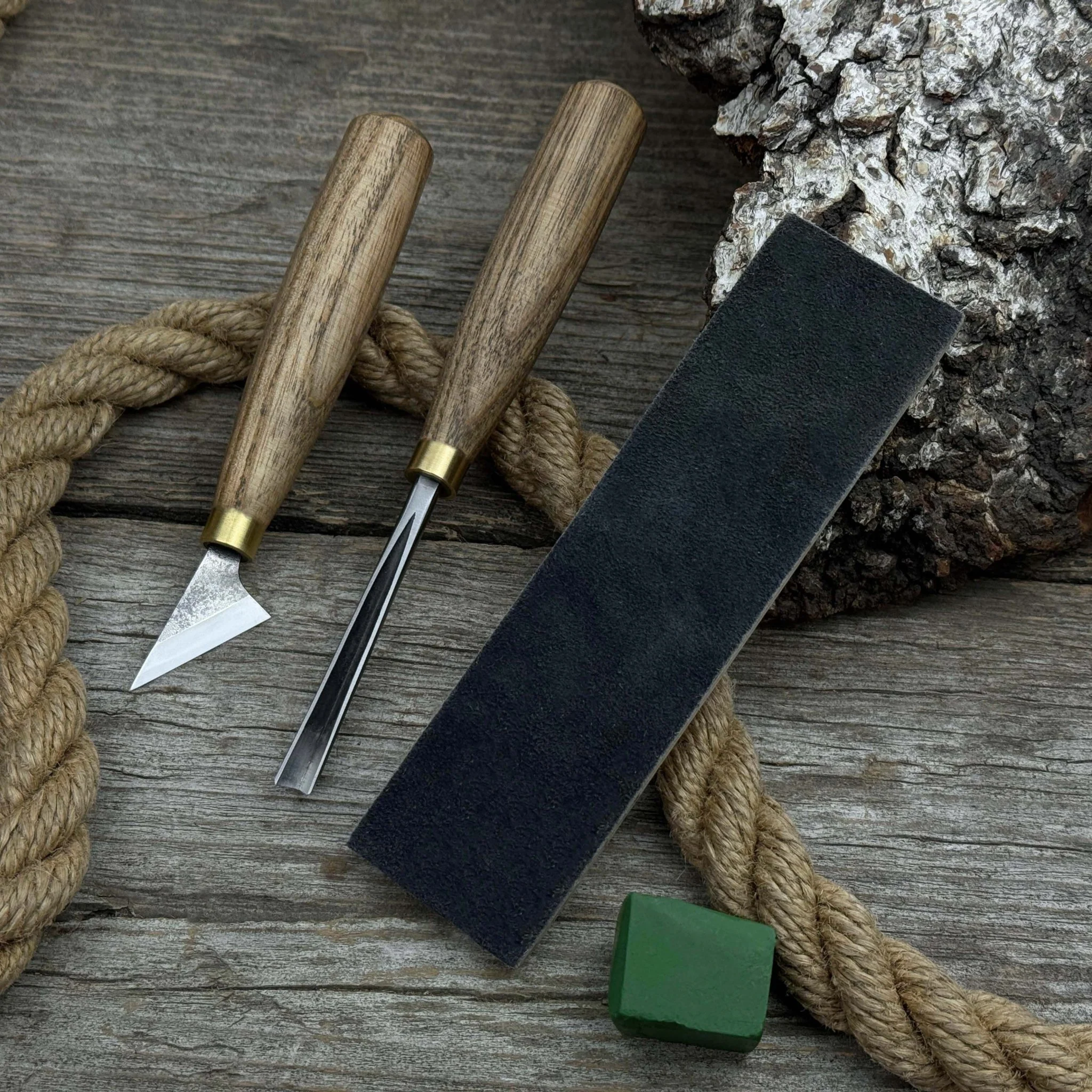 3-Piece Wood Carving Tool Set with Leather Strop - Image 8