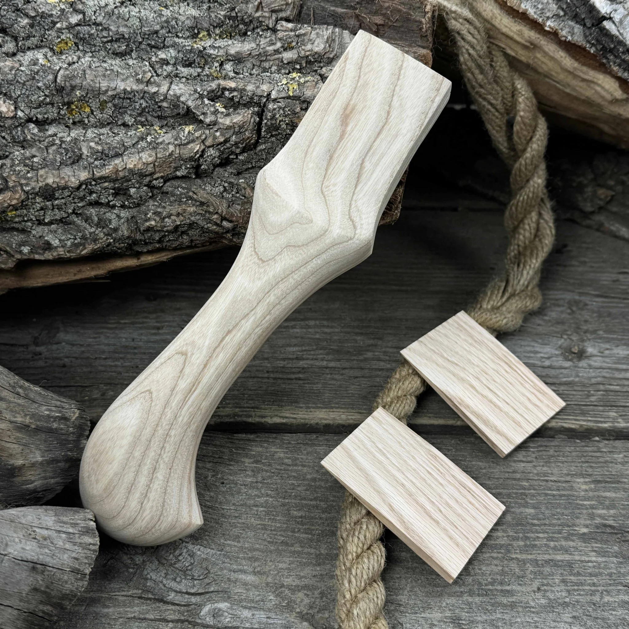 Ash Wood Handle for Adze or Axe, 23 cm (9.06 inches) with Red Oak Wedges - Image 2