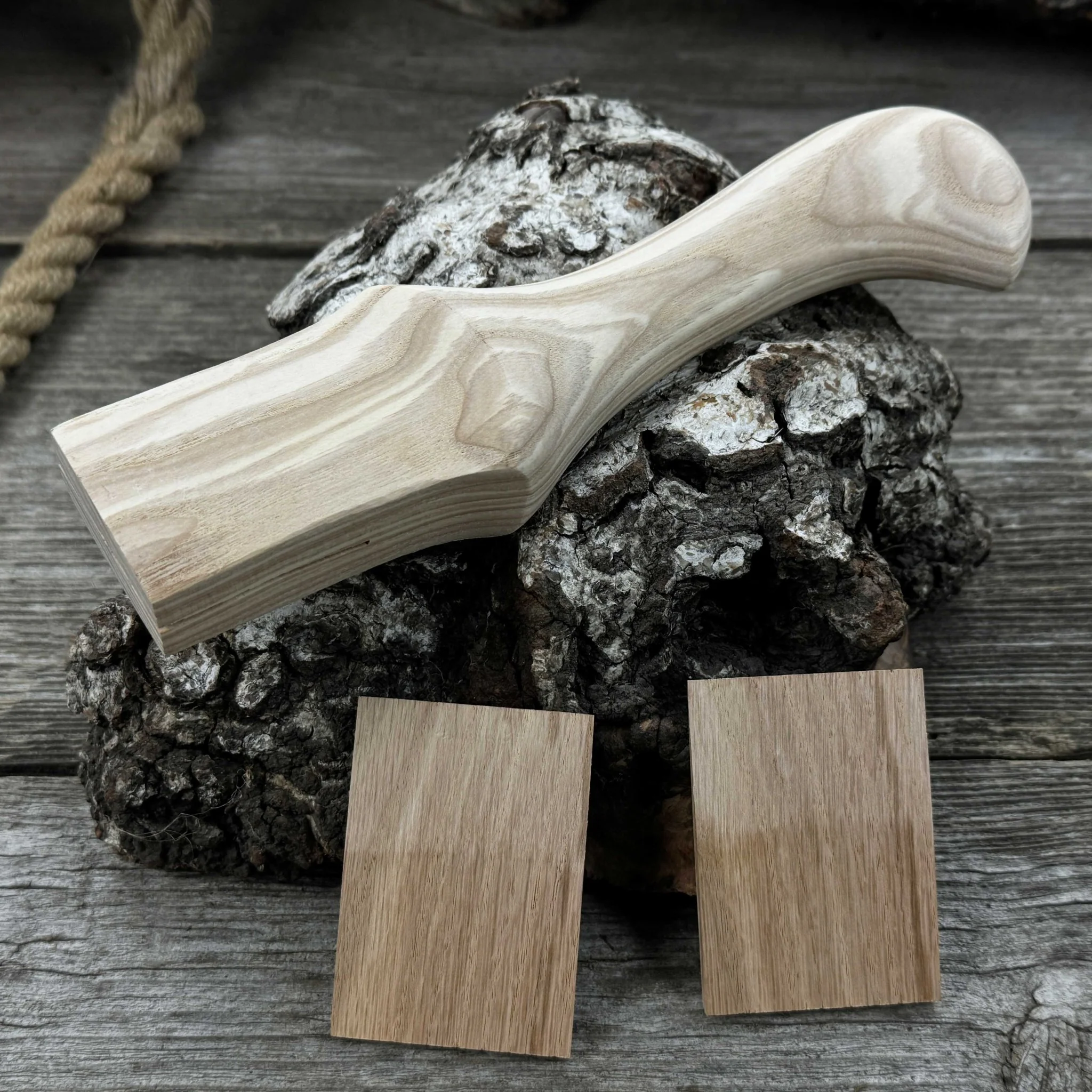 Ash Wood Handle for Adze or Axe, 23 cm (9.06 inches) with Red Oak Wedges - Image 8