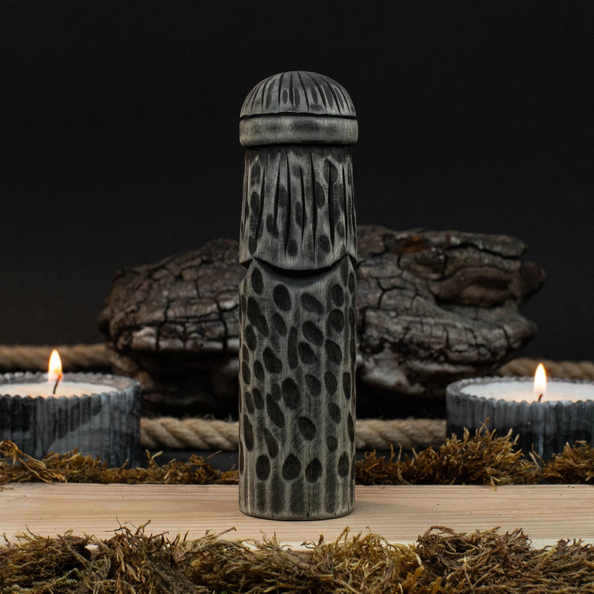Hand-Carved Thor Figurine – 14 cm (5.7 inches) Wooden Scandinavian God Statue - Image 3