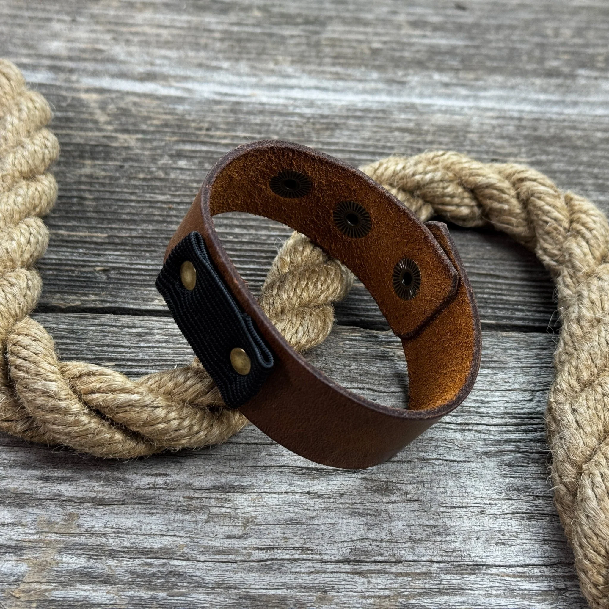 Leather Wrist Pencil Mount – 23.5 cm (9.25 inches) - Image 11