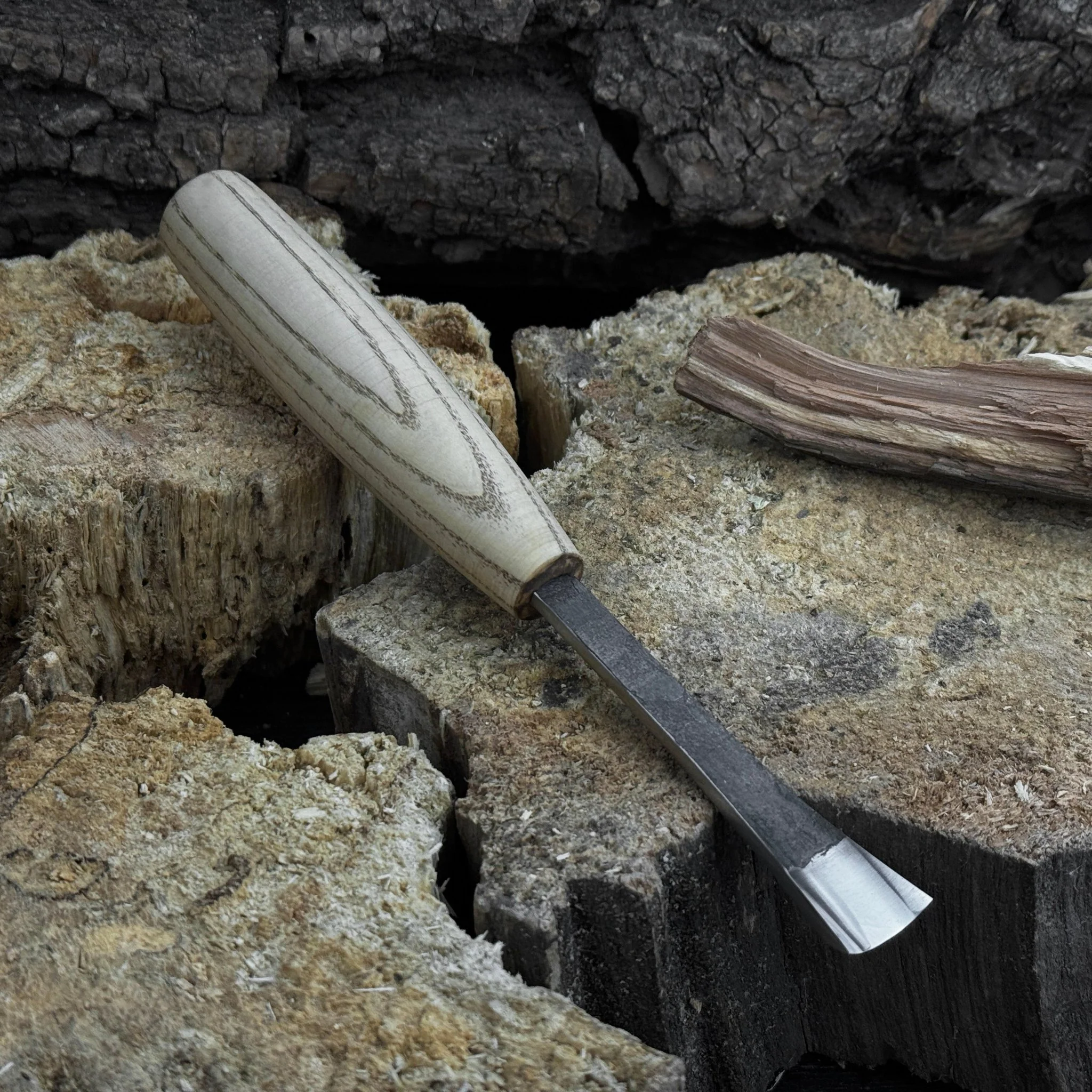 Small Fishtail Chisel – 15 mm / 20 mm (0.59 / 0.79 inches) - Image 3