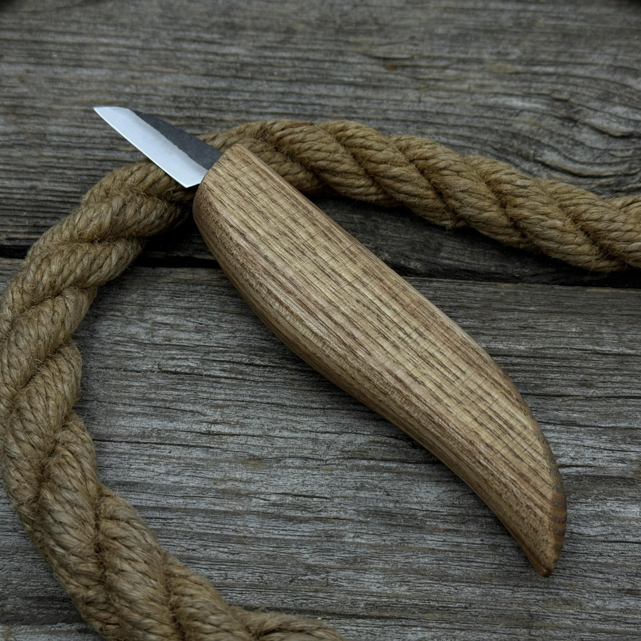 Small Whittling Carving Knife, 3.5 cm (1.38 inches) - Image 9